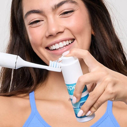 Expertwhite Teeth Whitening Gels 1 Bottle Expertwhite WhiteBoost Peroxide Whitening Booster Gel. Turn your favorite toothpaste into a whitening powerhouse.