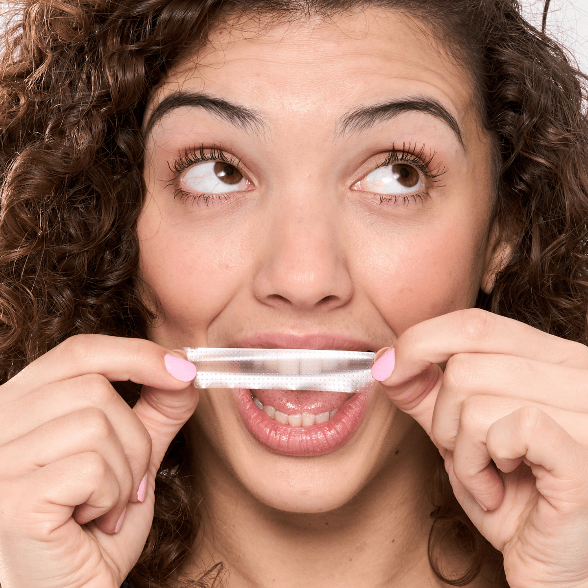 Expertwhite Teeth Whitening strips THE STRIPS™ — Powerful Whitening. Surprisingly Gentle.
